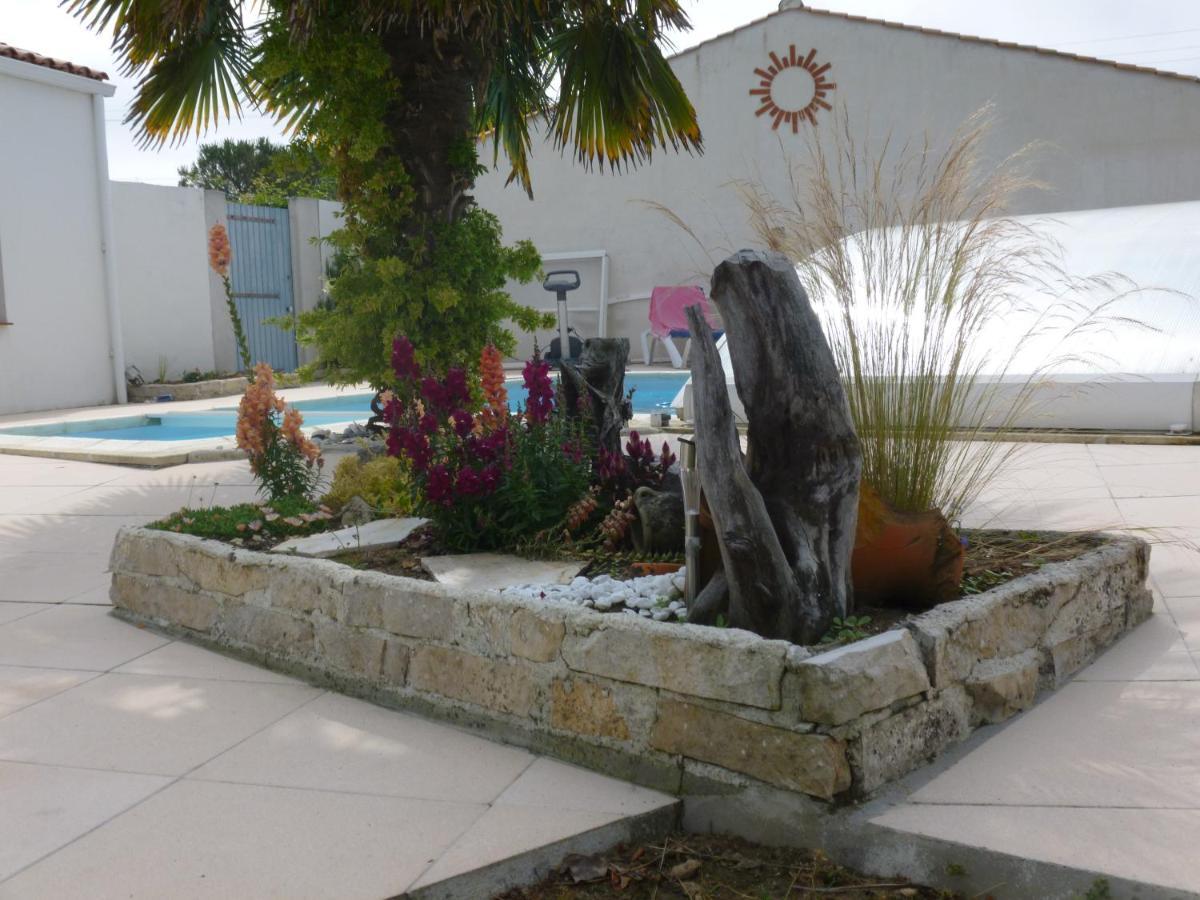 L'Eden Naturiste Spas Challans Exterior foto